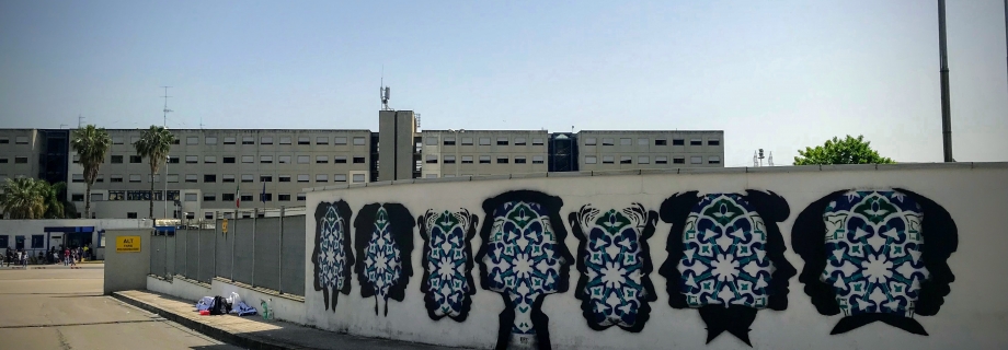 La Street Art iraniana colora le mura del Carcere di Secondigliano